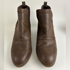 Hot Tomato booties, size 11M